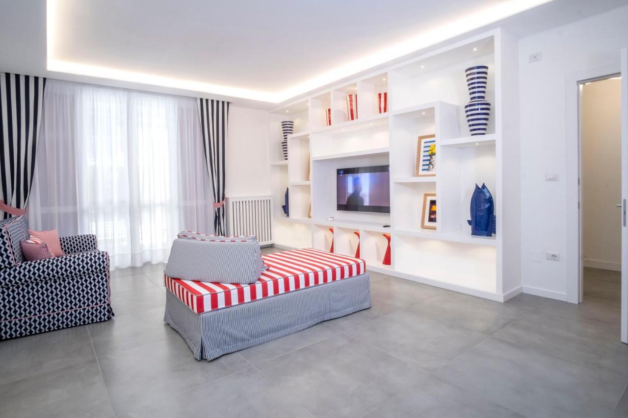 קסטלמרה די סטביה Yourhome - Unica Luxury Apartment מראה חיצוני תמונה